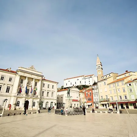 Appartamento Apartma Tartini Square