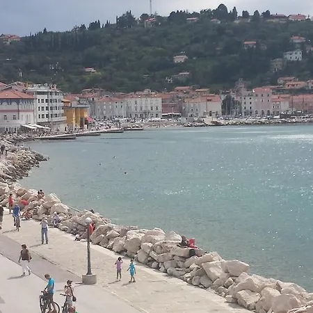 Apartma Tartini Square Appartamento Pirano